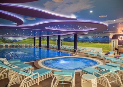 Urlaub in Korca - Pool in Montrelux Resort